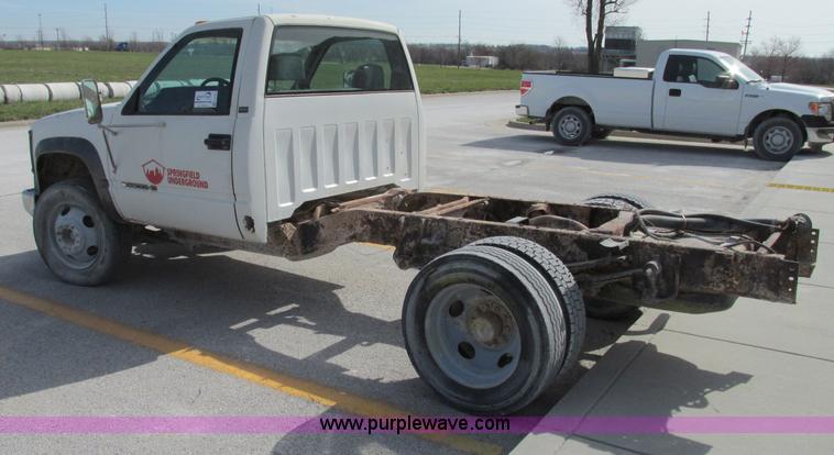 image for item F4793 1994 Chevrolet 3500 HD cab and chassis