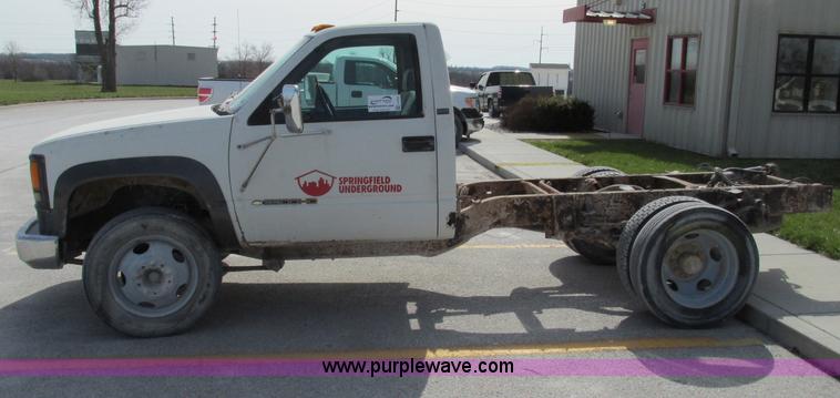 image for item F4793 1994 Chevrolet 3500 HD cab and chassis
