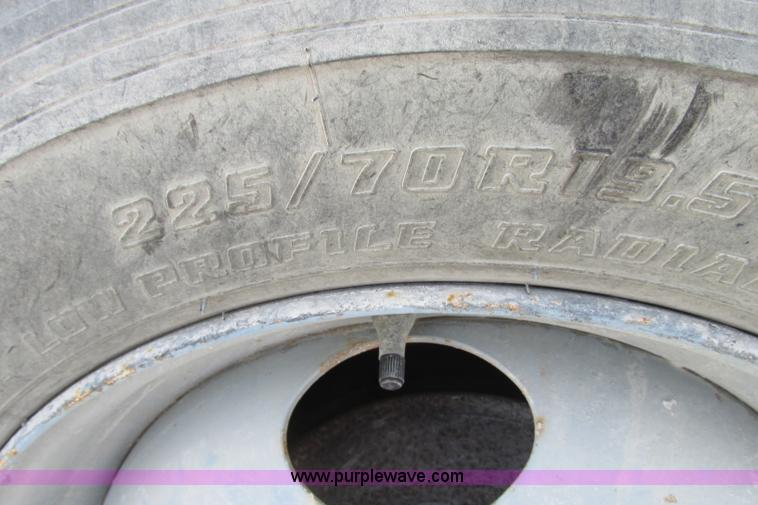 image for item F4793 1994 Chevrolet 3500 HD cab and chassis