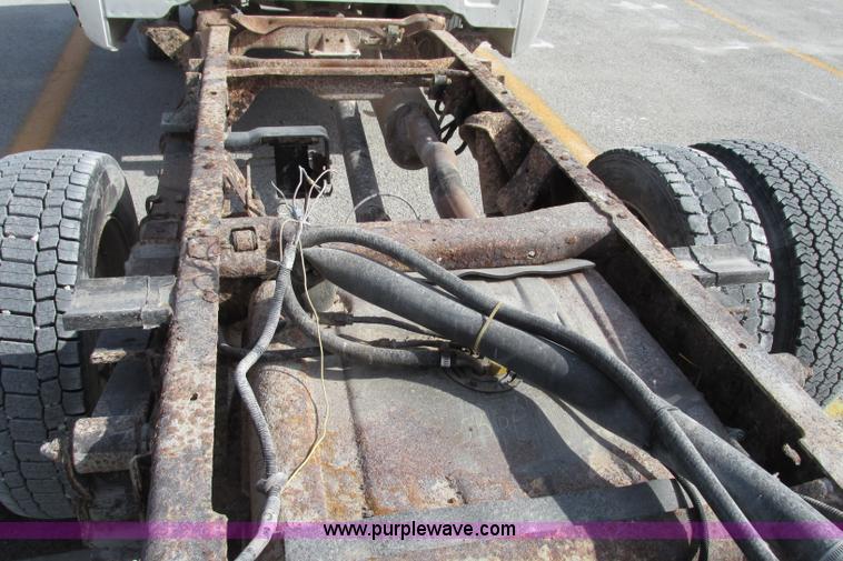 image for item F4793 1994 Chevrolet 3500 HD cab and chassis