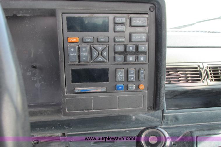 image for item F4793 1994 Chevrolet 3500 HD cab and chassis