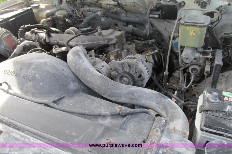 image for item F4793 1994 Chevrolet 3500 HD cab and chassis