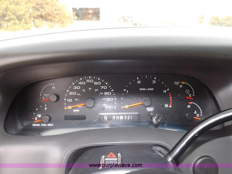 image for item F6481 2004 Ford F250 XLT Super Duty CrewCab pickup truck