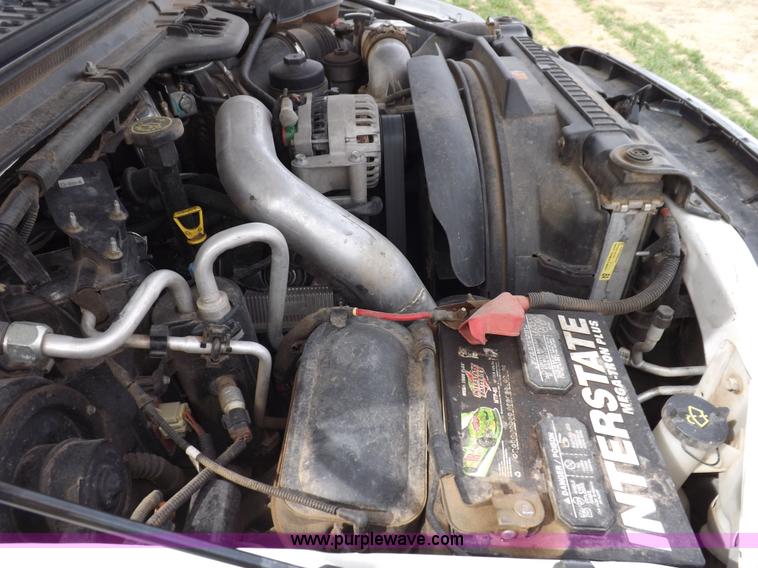 image for item F6481 2004 Ford F250 XLT Super Duty CrewCab pickup truck