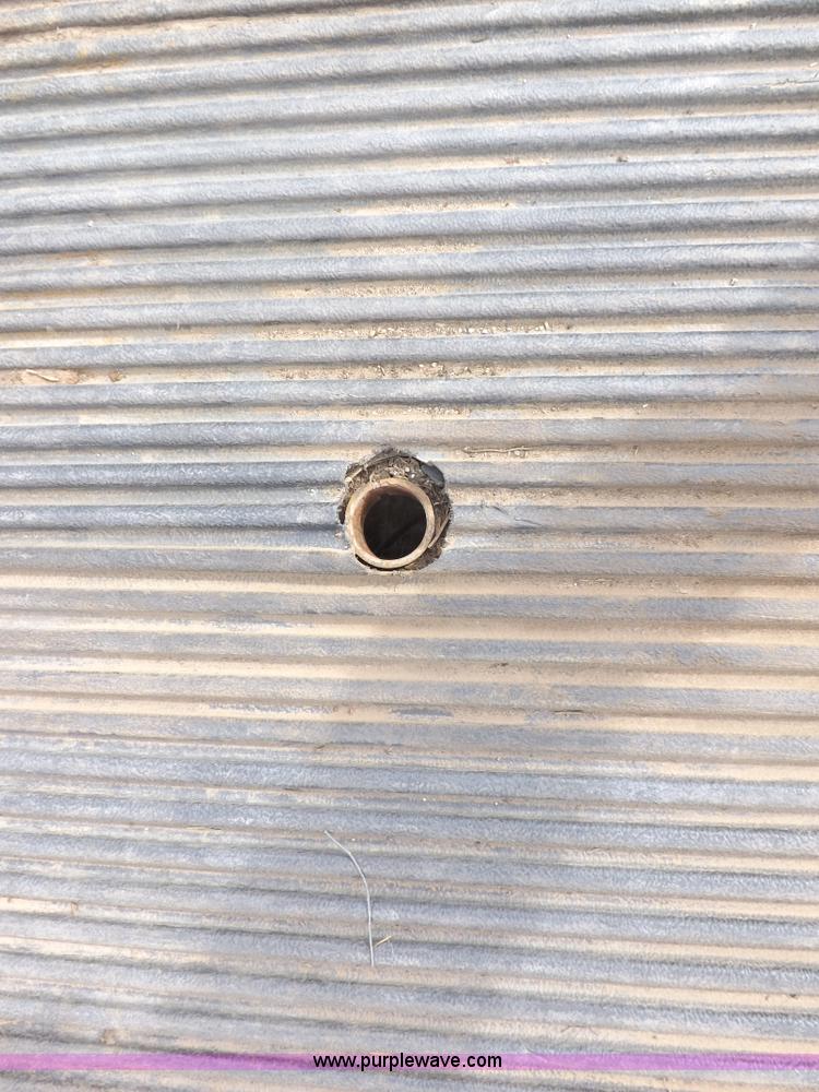 image for item F6481 2004 Ford F250 XLT Super Duty CrewCab pickup truck