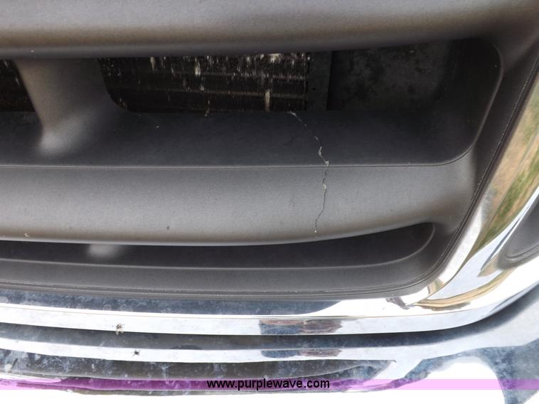 image for item F6481 2004 Ford F250 XLT Super Duty CrewCab pickup truck