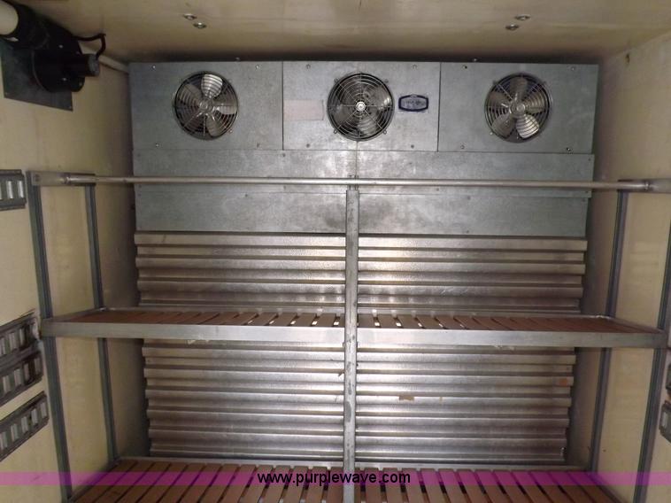 image for item F6492 2000 Freightliner FL60 semi truck