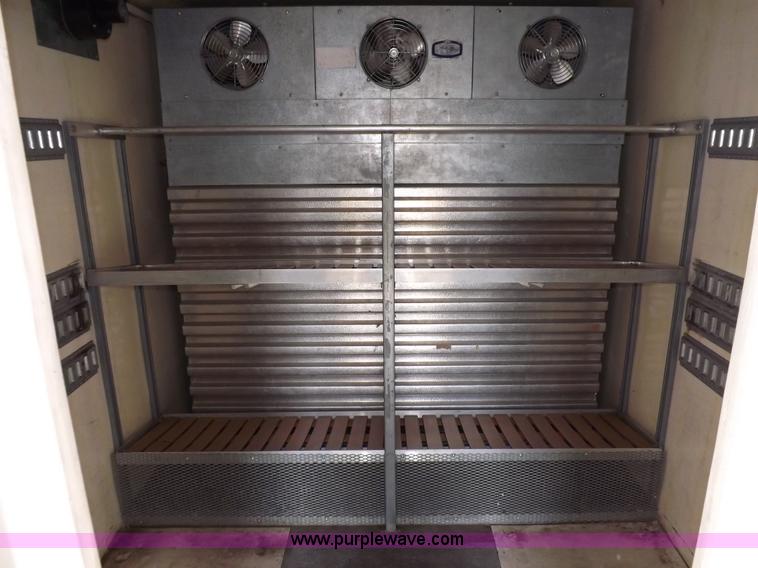 image for item F6492 2000 Freightliner FL60 semi truck