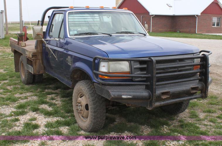 image for item F8671 1997 Ford F350 XL bale bed truck