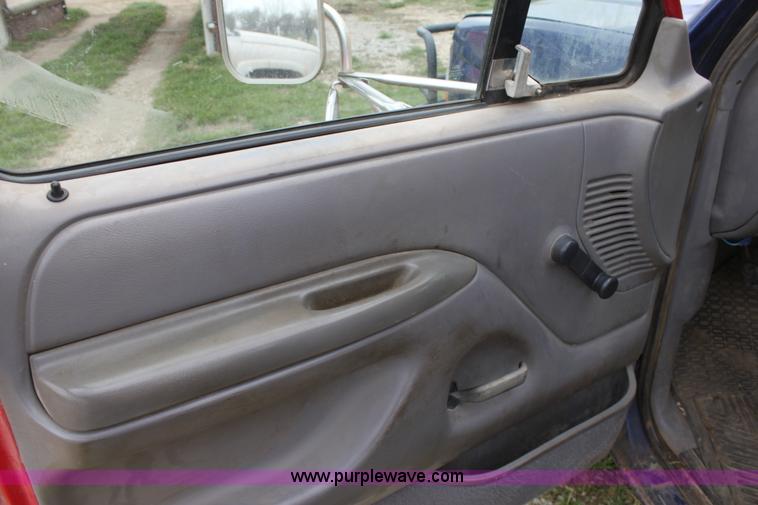 image for item F8671 1997 Ford F350 XL bale bed truck