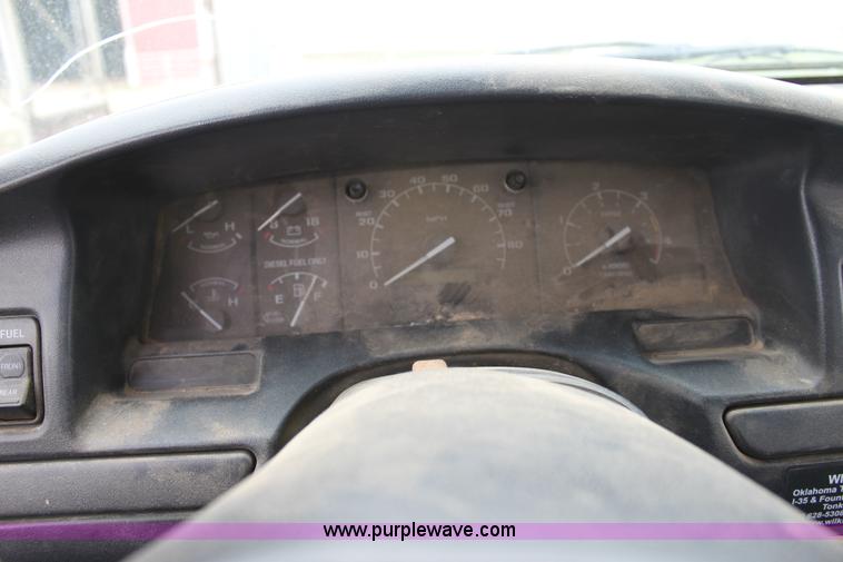 image for item F8671 1997 Ford F350 XL bale bed truck