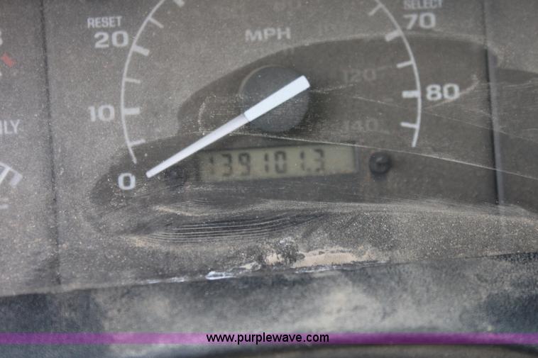 image for item F8671 1997 Ford F350 XL bale bed truck