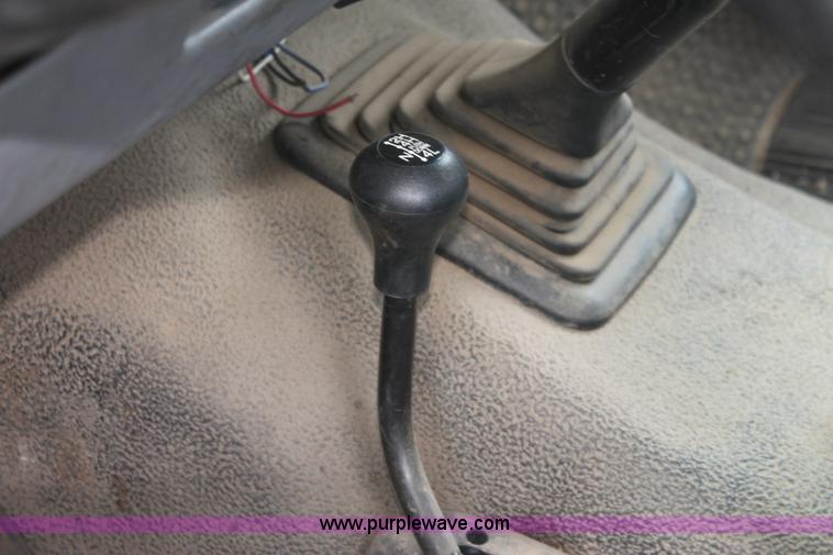 image for item F8671 1997 Ford F350 XL bale bed truck