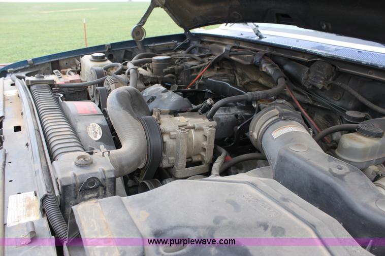 image for item F8671 1997 Ford F350 XL bale bed truck