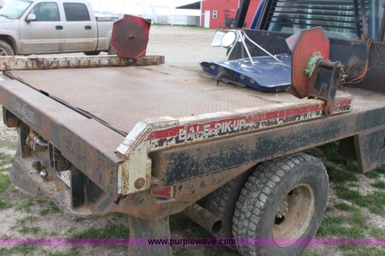 image for item F8671 1997 Ford F350 XL bale bed truck