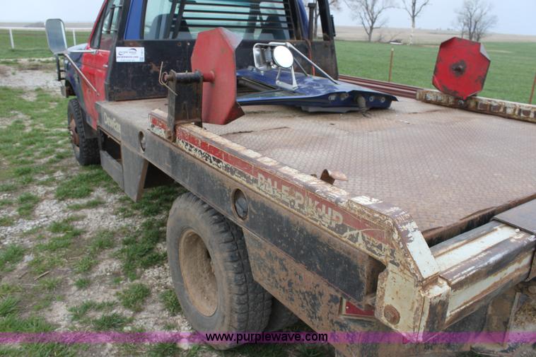 image for item F8671 1997 Ford F350 XL bale bed truck