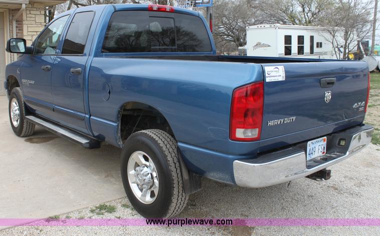 image for item F8683 2006 Dodge Ram 2500 SLT pickup truck