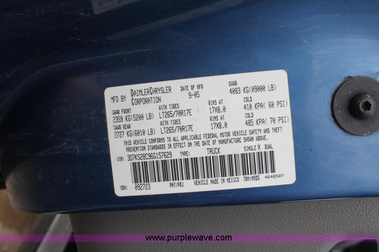 image for item F8683 2006 Dodge Ram 2500 SLT pickup truck