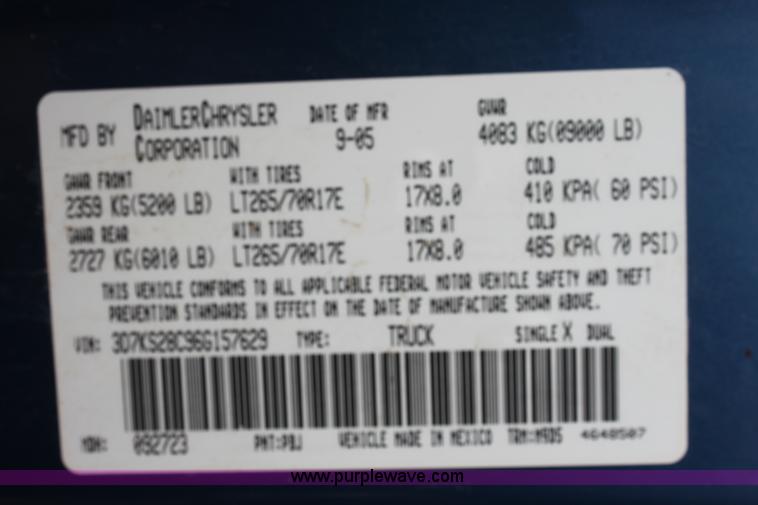 image for item F8683 2006 Dodge Ram 2500 SLT pickup truck