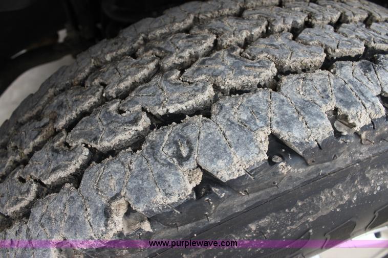 image for item F8683 2006 Dodge Ram 2500 SLT pickup truck