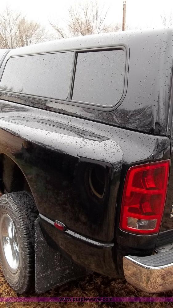 image for item F8685 2003 Dodge truck bed