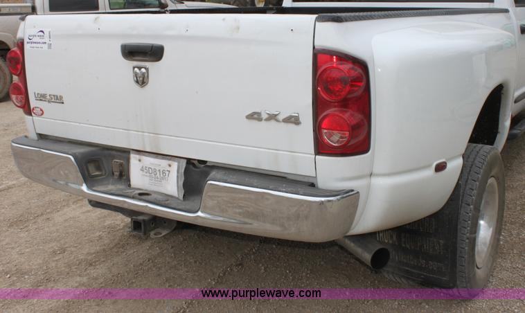 image for item F8686 2008 truck bed