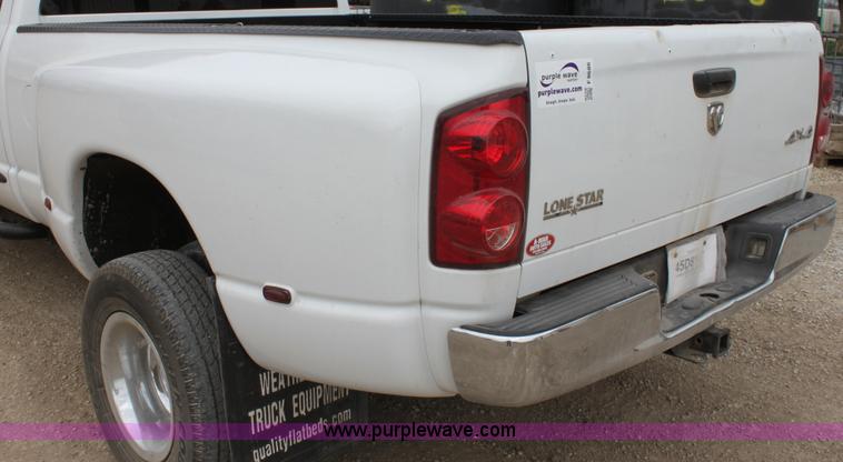 image for item F8686 2008 truck bed