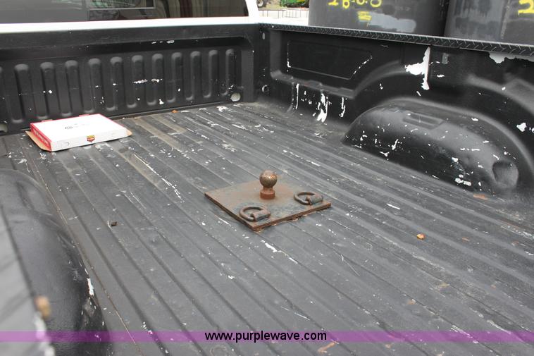 image for item F8686 2008 truck bed