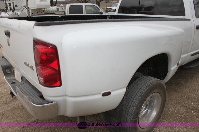 image for item F8686 2008 truck bed