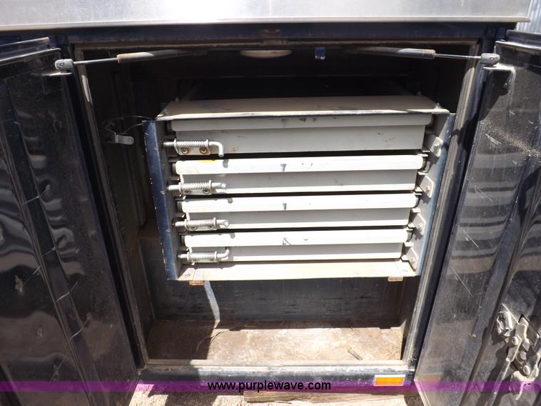 Harbor utility truck bed in Ulysses, KS Item F8746 sold Purple Wave