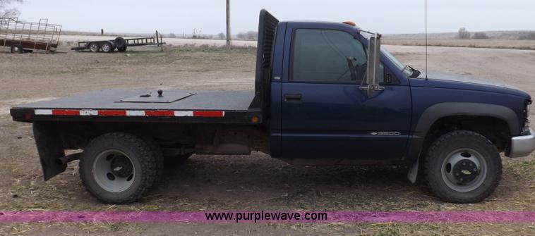 image for item F8759 1998 Chevrolet 3500 flatbed pickup truck