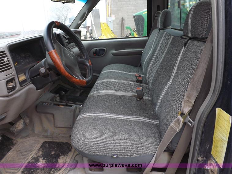 image for item F8759 1998 Chevrolet 3500 flatbed pickup truck