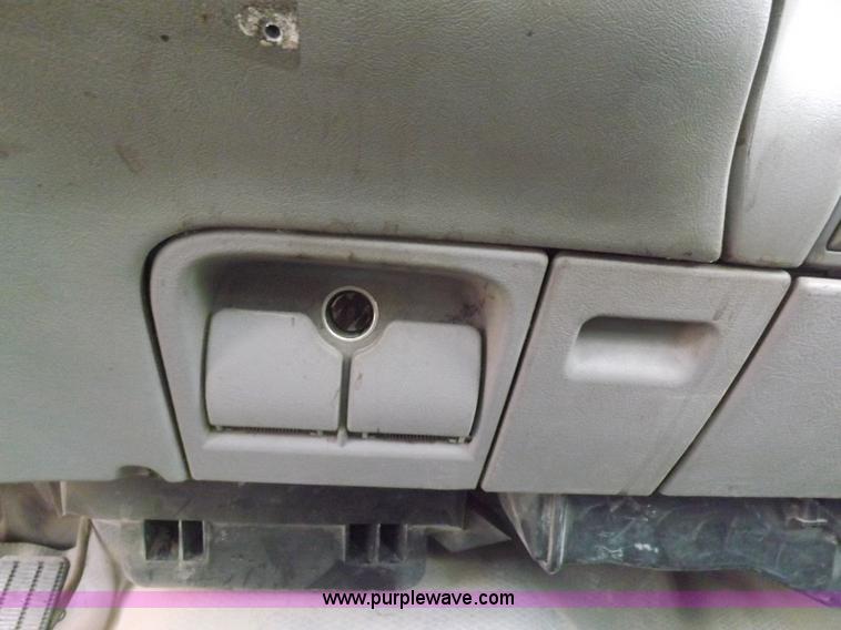 image for item F8759 1998 Chevrolet 3500 flatbed pickup truck