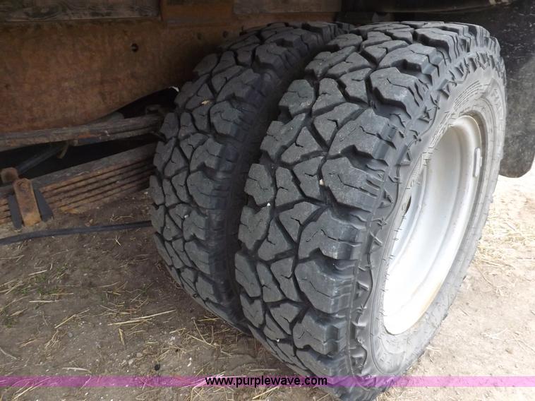 image for item F8759 1998 Chevrolet 3500 flatbed pickup truck