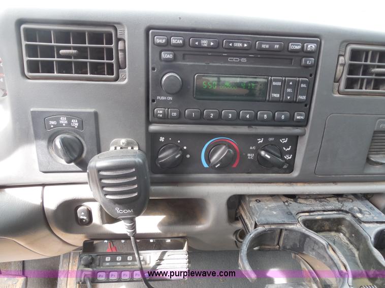 image for item F8793 2004 Ford F250 Super Duty Lariat Crew Cab pickup truck