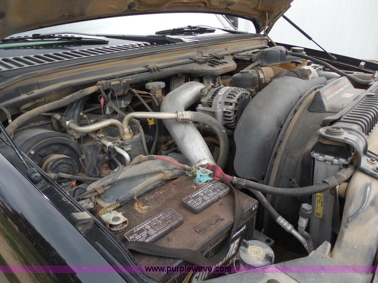 image for item F8793 2004 Ford F250 Super Duty Lariat Crew Cab pickup truck