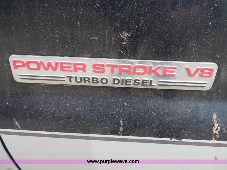 image for item F8793 2004 Ford F250 Super Duty Lariat Crew Cab pickup truck