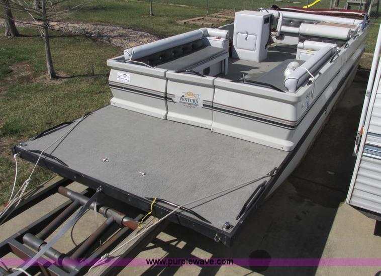 image for item G3072 1989 Ventura II limited edition 27' pontoon boat