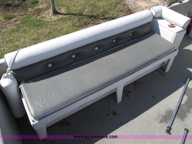 image for item G3072 1989 Ventura II limited edition 27' pontoon boat