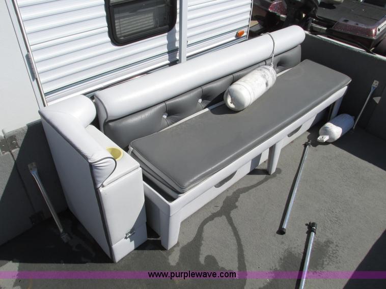 image for item G3072 1989 Ventura II limited edition 27' pontoon boat