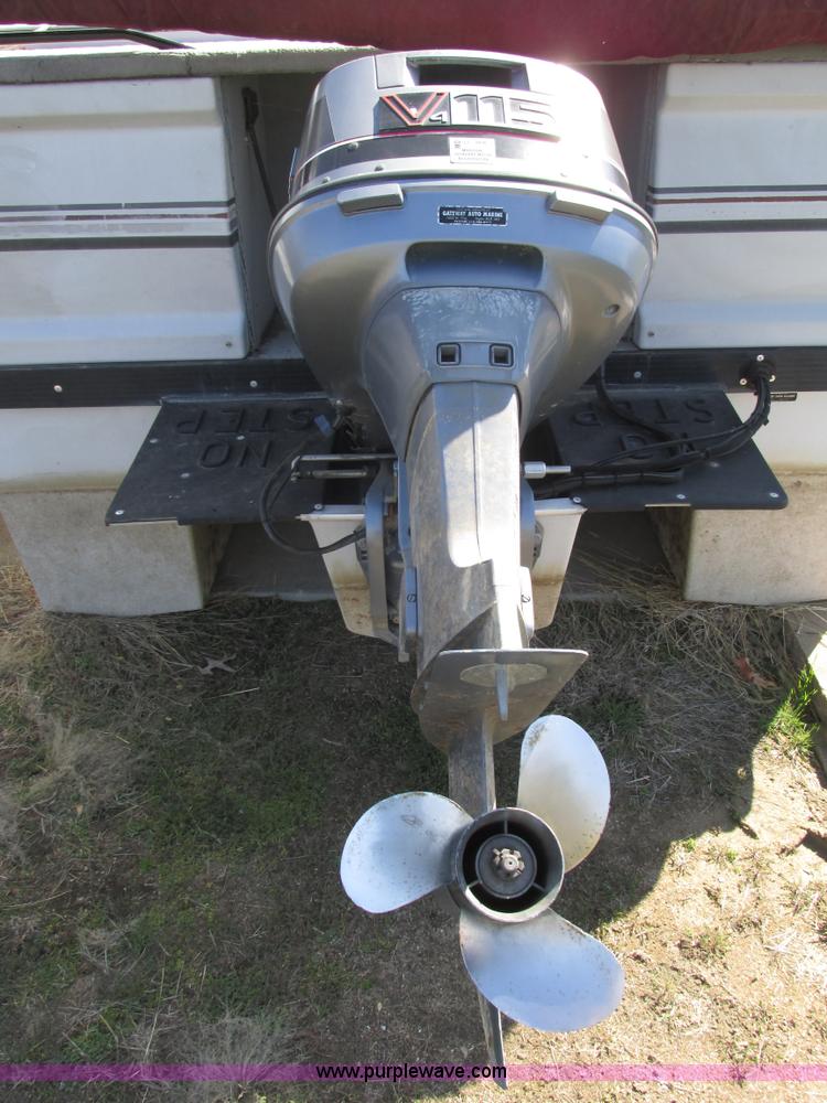 image for item G3072 1989 Ventura II limited edition 27' pontoon boat