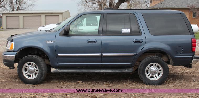 image for item G5106 2001 Ford Expedition XLT SUV