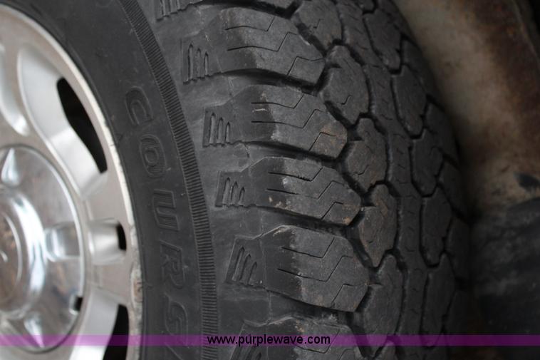 image for item G5106 2001 Ford Expedition XLT SUV