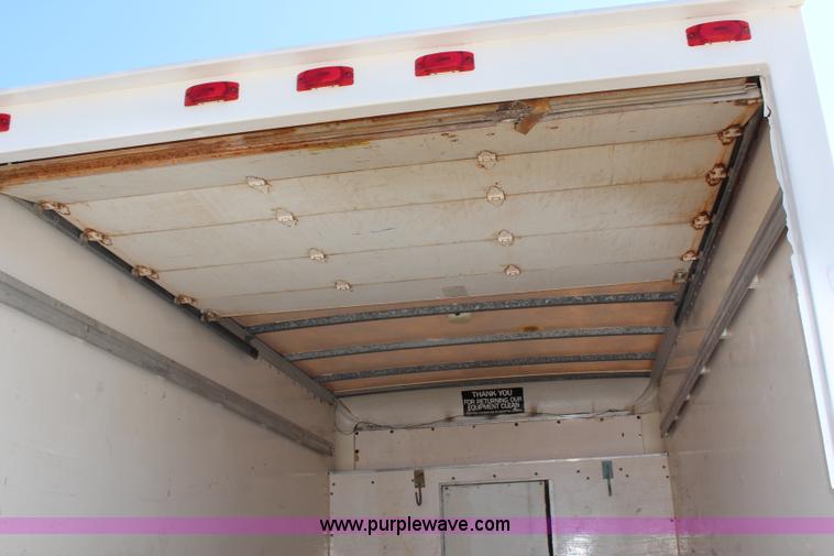 image for item G5400 1993 GMC G3500 Vandura box truck