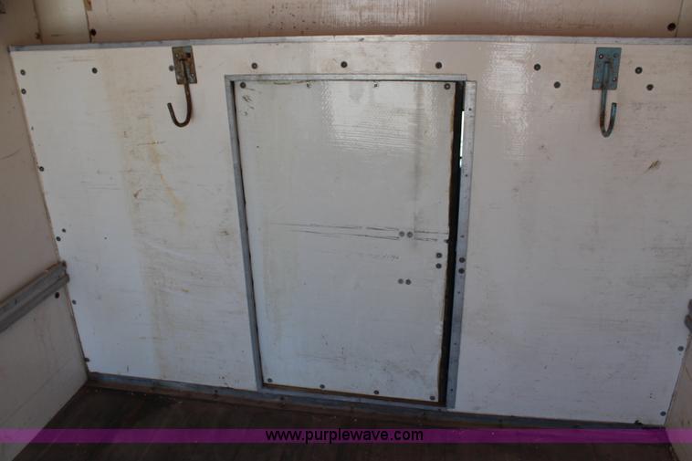 image for item G5400 1993 GMC G3500 Vandura box truck