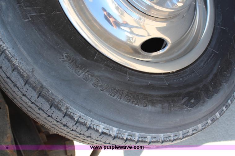 image for item G5400 1993 GMC G3500 Vandura box truck