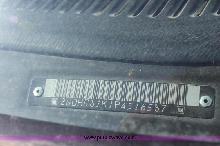 image for item G5400 1993 GMC G3500 Vandura box truck