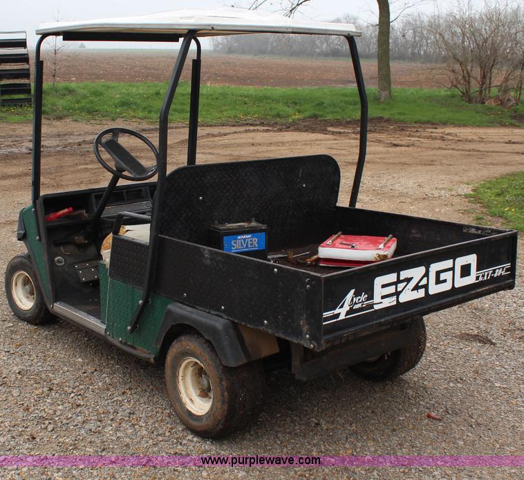 image for item G5417 EZ-GO golf cart