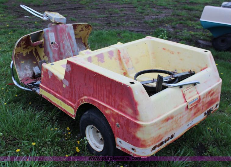 image for item G5429 Harley Davidson golf cart