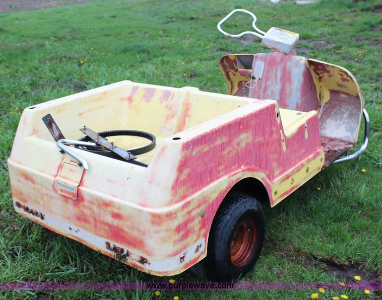 image for item G5429 Harley Davidson golf cart